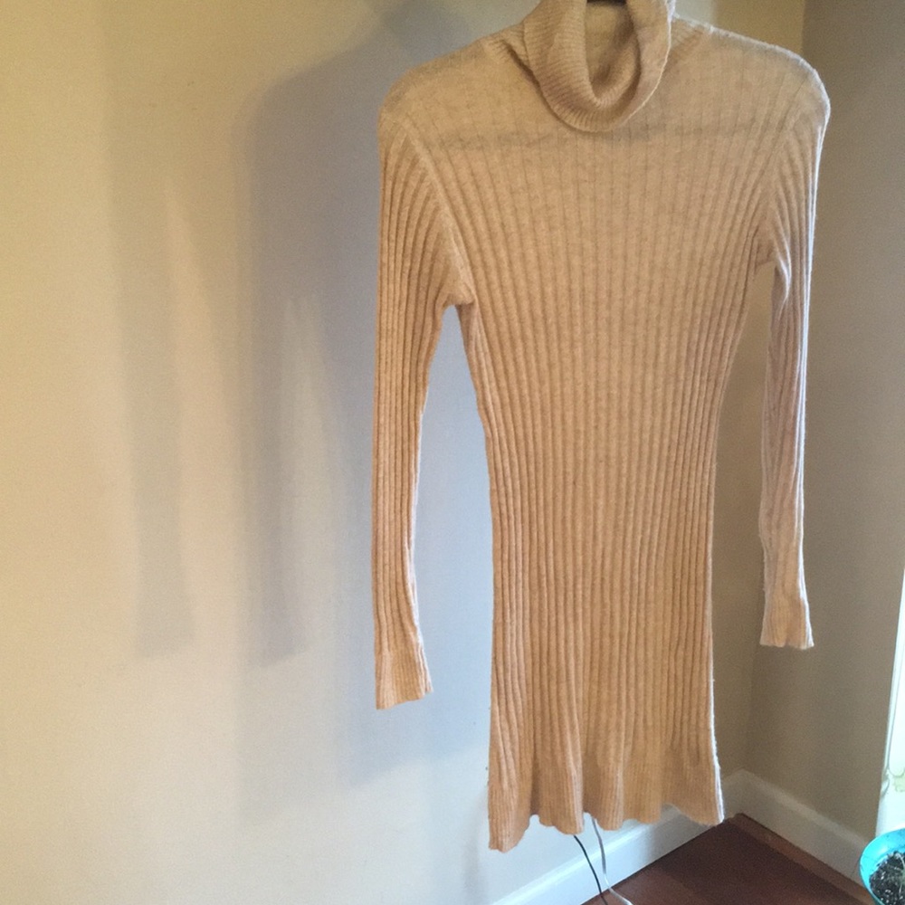 Dress (or long shirt ) cream/tan color